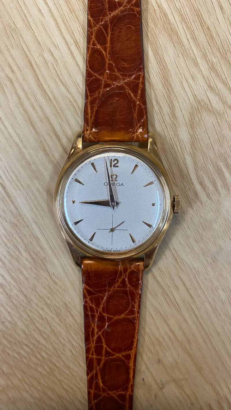 Omega vintage de la referencia OT 2619, de finales de los años 40